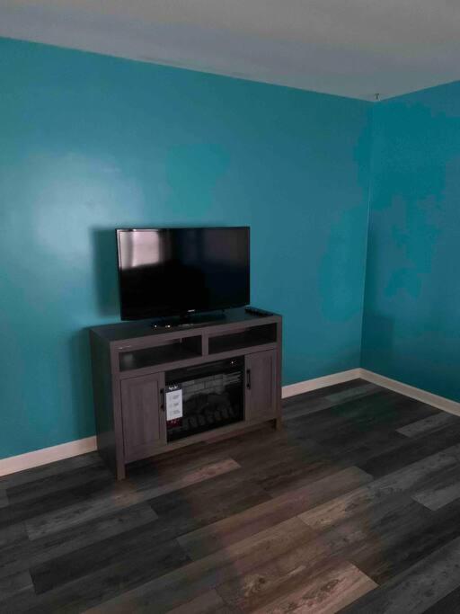 Villa Remodeled House Minutes To Falls Attractions à Niagara Falls Extérieur photo